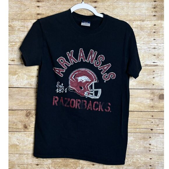 ARKANSAS RAZORBACKS COLLEGE SEC GO HOGS VINTAGE INSPIRED WOOPIG CREWNECK TEE - Picture 1 of 2
